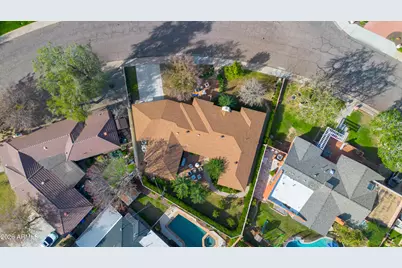 215 E Orange Drive, Phoenix, AZ 85012 - Photo 45