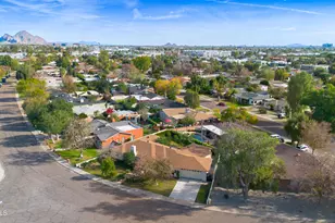 215 E Orange Dr, Phoenix, AZ 85012 - Photo 39