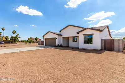 8944 W Century Drive, Arizona City, AZ 85123 - Photo 3