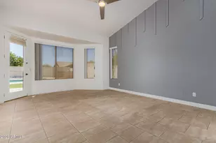 4327 E Sands Dr, Phoenix, AZ 85050 - Photo 17