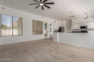 4327 E Sands Dr, Phoenix, AZ 85050 - Photo 13