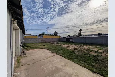 3305 W Bethany Home Road, Phoenix, AZ 85017 - Photo 39