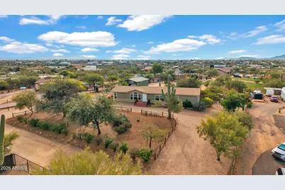 38413 N 16th Street, Phoenix, AZ 85086 - Photo 9