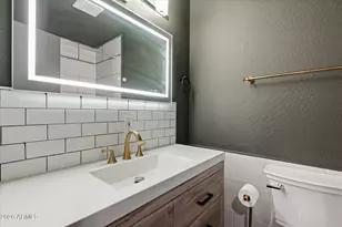 1018 E Osborn Rd, Phoenix, AZ 85014 - Photo 21