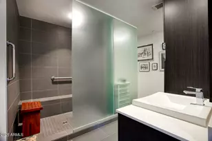 200 W Portland St, Phoenix, AZ 85003 - Photo 25