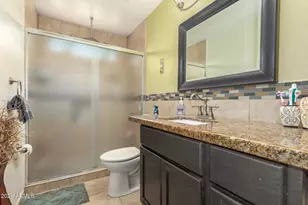 10101 W Sells Dr, Phoenix, AZ 85037 - Photo 25