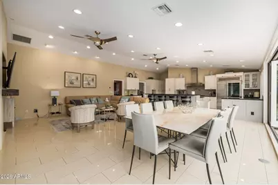 5402 E Laurel Lane, Scottsdale, AZ 85254 - Photo 9