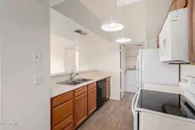 1111 W Summit Place #88, Chandler, AZ 85224 - Photo 11