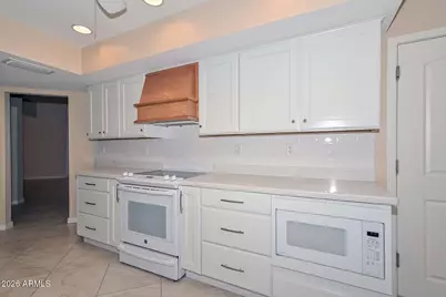 10533 W Pineaire Drive, Sun City, AZ 85351 - Photo 11