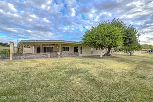 10533 W Pineaire Dr, Sun City, AZ 85351 - Photo 37