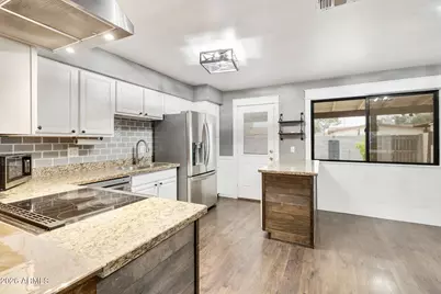 1249 W Oakland Street, Chandler, AZ 85224 - Photo 5