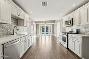 3725 E Paradise Dr, Phoenix, AZ 85028 - Photo 3