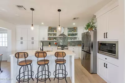 3015 E Dahlia Drive, Phoenix, AZ 85032 - Photo 1