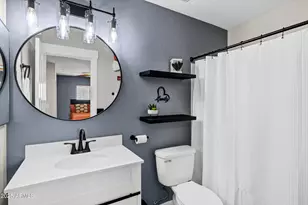 945 W Wendy Way, Gilbert, AZ 85233 - Photo 9