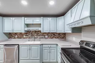 14043 N 41st St, Phoenix, AZ 85032 - Photo 3