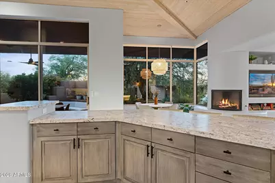 10758 E Tamarisk Way, Scottsdale, AZ 85262 - Photo 15