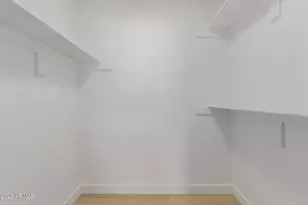 2432 W Eugie Ave W, Phoenix, AZ 85029 - Photo 19