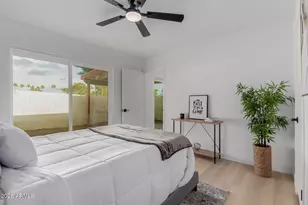 2432 W Eugie Ave W, Phoenix, AZ 85029 - Photo 17