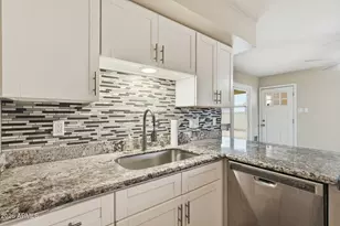 4526 S Terrace Rd, Tempe, AZ 85282 - Photo 5