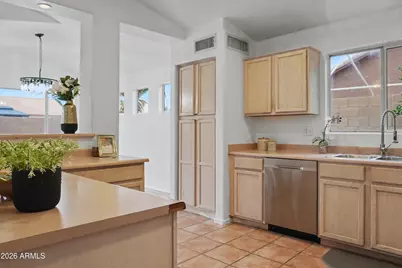 946 W 14th Avenue, Apache Junction, AZ 85120 - Photo 5