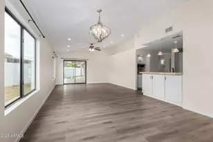 22616 N 31st Dr, Phoenix, AZ 85027 - Photo 9