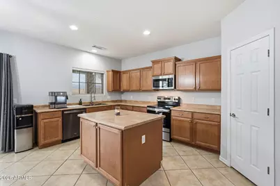 9404 N 186th Lane, Waddell, AZ 85355 - Photo 17