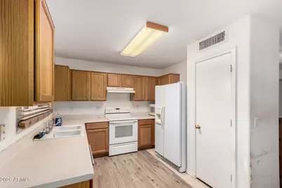 30192 N Coral Bean Drive, San Tan Valley, AZ 85143 - Photo 11