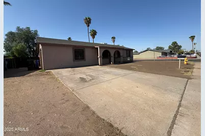 7967 W Highland Avenue, Phoenix, AZ 85033 - Photo 3