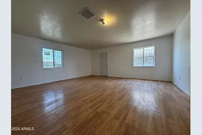 7967 W Highland Avenue, Phoenix, AZ 85033 - Photo 15