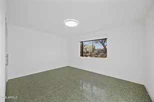 9825 N 35th Pl, Phoenix, AZ 85028 - Photo 29