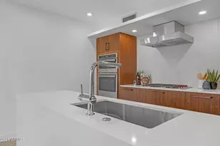 9825 N 35th Pl, Phoenix, AZ 85028 - Photo 13