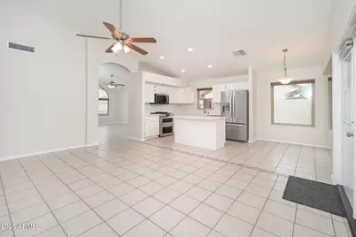 8965 W Citrus Way, Glendale, AZ 85305 - Photo 7