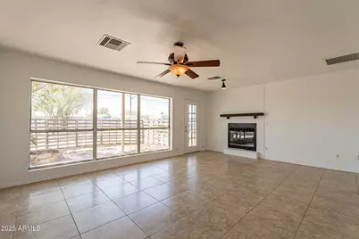 551 W Harding Avenue, Coolidge, AZ 85128 - Photo 9