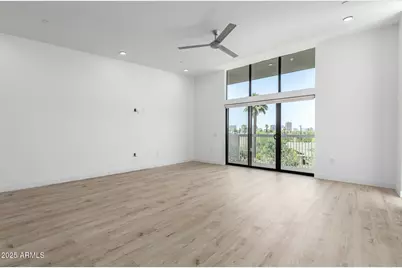 531 E Willetta Street #Unit 303, Phoenix, AZ 85004 - Photo 3