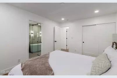 8401 E San Miguel Avenue, Scottsdale, AZ 85250 - Photo 11