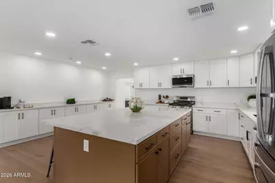 8401 E San Miguel Avenue, Scottsdale, AZ 85250 - Photo 7