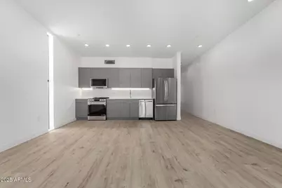 531 E Willetta Street #Unit 102, Phoenix, AZ 85004 - Photo 11