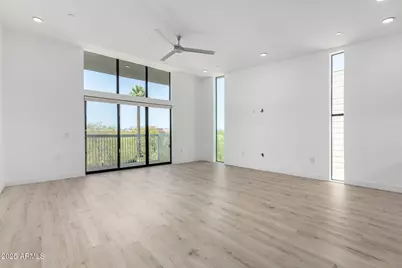 531 E Willetta Street #102, Phoenix, AZ 85004 - Photo 5