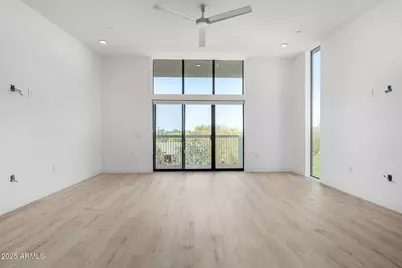 531 E Willetta Street #Unit 102, Phoenix, AZ 85004 - Photo 3