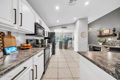 12672 N 142nd Lane, Surprise, AZ 85379 - Photo 15