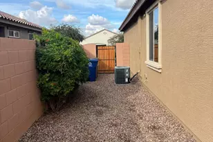 21251 E Creekside Dr, Queen Creek, AZ 85142 - Photo 23