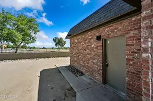 7956 W Glendale Ave, Glendale, AZ 85303 - Photo 3