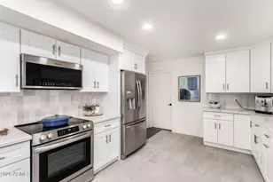 26007 S Cedarcrest Dr, Sun Lakes, AZ 85248 - Photo 5