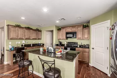 959 W Desert Seasons Drive, San Tan Valley, AZ 85143 - Photo 9