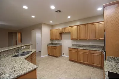 3951 E Ravenswood Drive, Gilbert, AZ 85298 - Photo 5