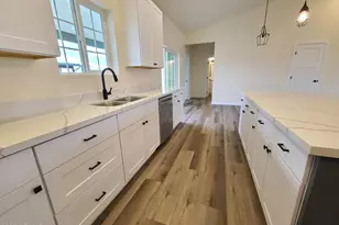 350 N Florence St, Florence, AZ 85132 - Photo 3