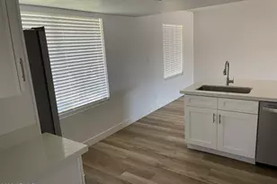 12418 N 24th Ave, Phoenix, AZ 85029 - Photo 9