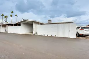 10879 W Thunderbird Blvd, Sun City, AZ 85351 - Photo 33