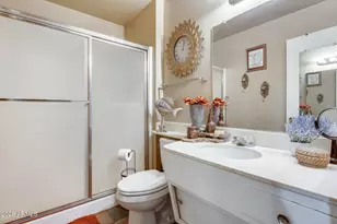 10879 W Thunderbird Blvd, Sun City, AZ 85351 - Photo 25