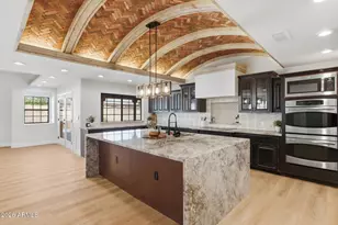 2112 E Laurel St, Mesa, AZ 85213 - Photo 9